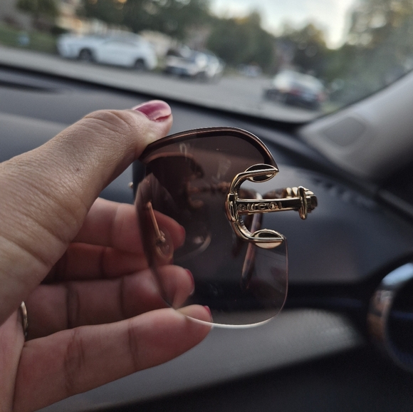 SALE!! Vintage Gucci Gold and Brown Sunglasses - Picture 1 of 9
